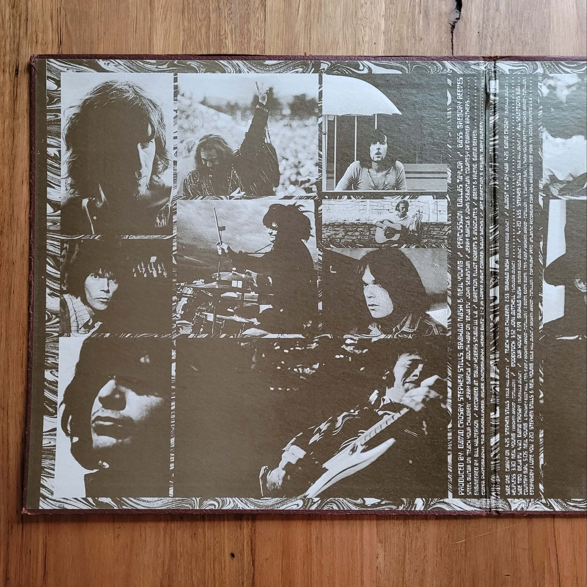 CROSBY STILLS NASH & YOUNG DEJA VU INSIDE 1